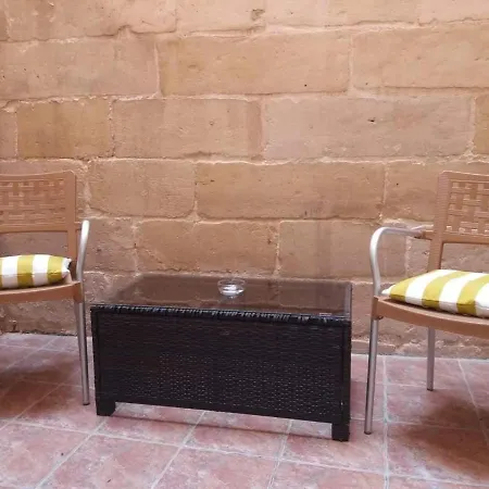 Entire Seaview Town House