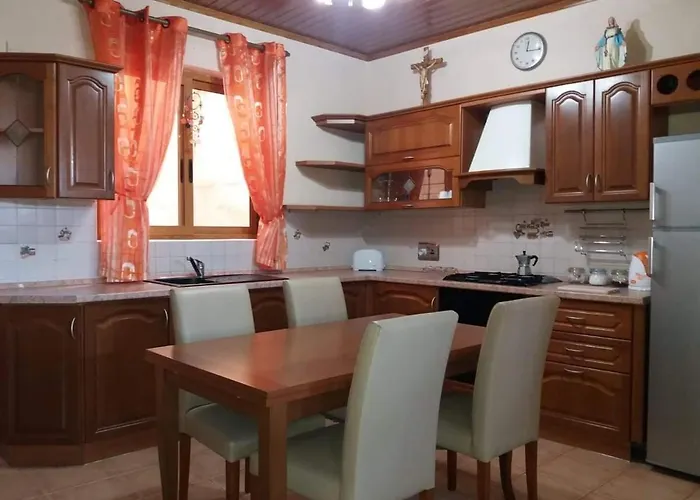 Entire Seaview Town House Senglea